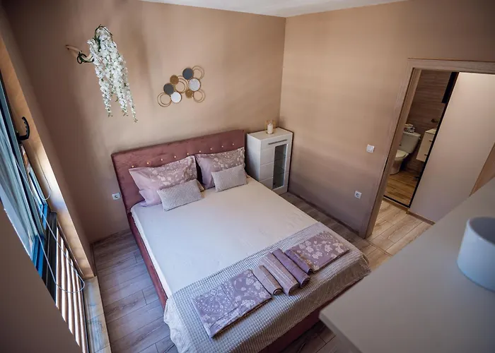 динати Apartamento *